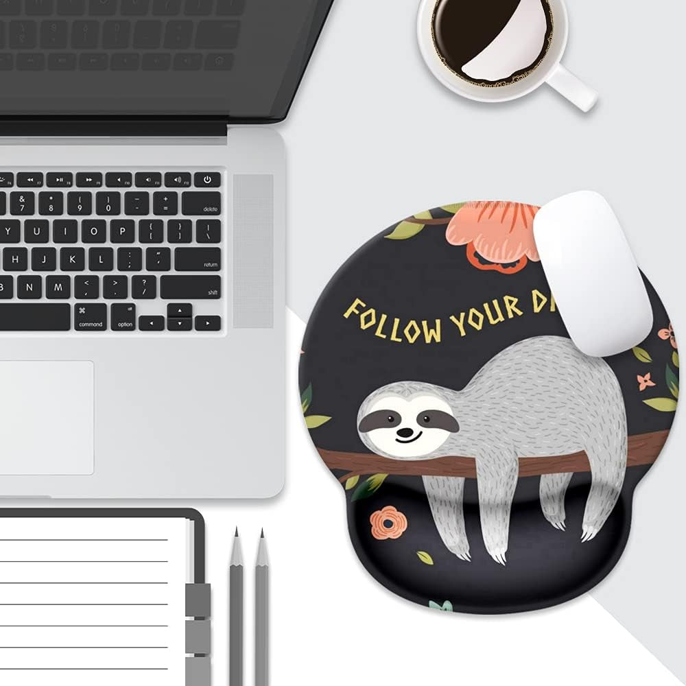 Cute Sloth Mouse Pad with Wrist Rest Support,Cute Custom Gaming Made Non Slip Rubber Base Mousepad, Ergonomic Mouse Wrist Rest Pad Computer Laptop Mousepad (Cute Sloth), 250Mmx230Mmx5Mm